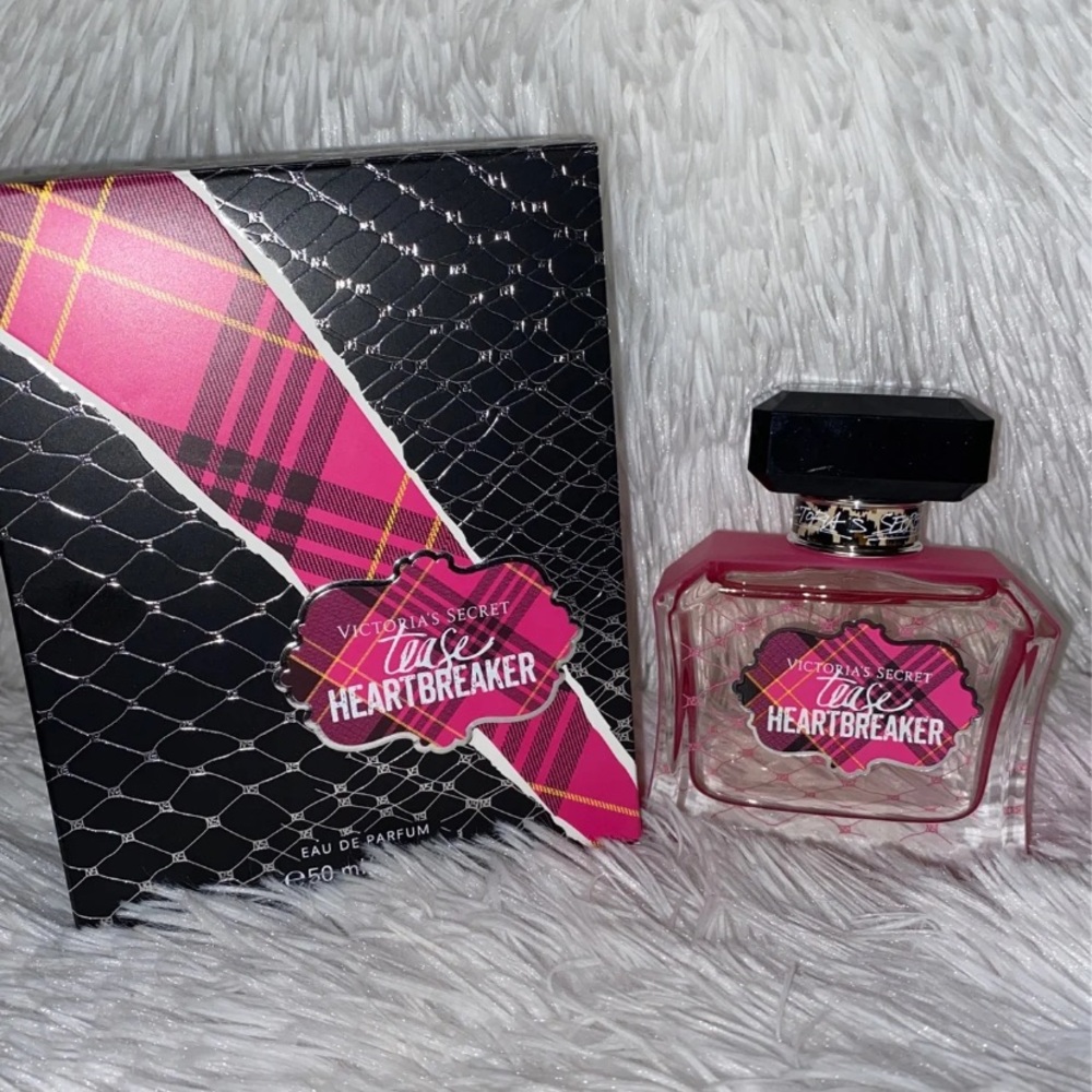 Victoria’s Secret Tease Heartbreak